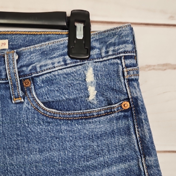 Levi's Distressed Wedgie Medium Wash Straight Fit Denim Jeans - Size 29 - Picture 6 of 15